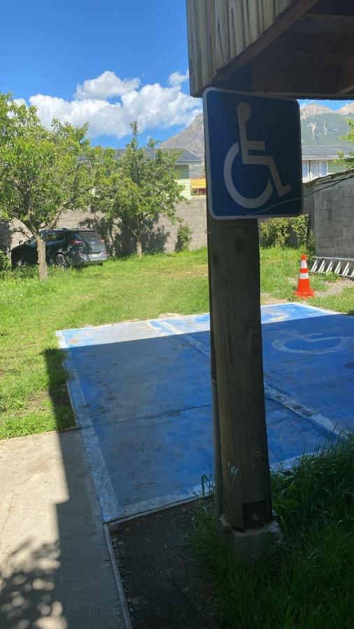 Hostal Sur Y Magia Coyhaique Bagian luar foto